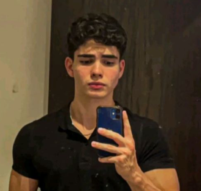 <em>Esteban P.</em>